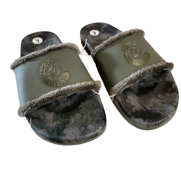 JOHNNY WAS Calme Space Camo Pool Slides - Picture 1 of 9